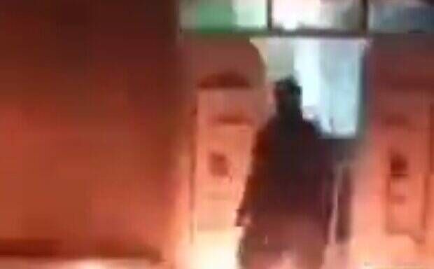 اغتشاشگران ۲خانه در جوانرود را آتش زدند/تهدیدوارعاب زنان وکودکان