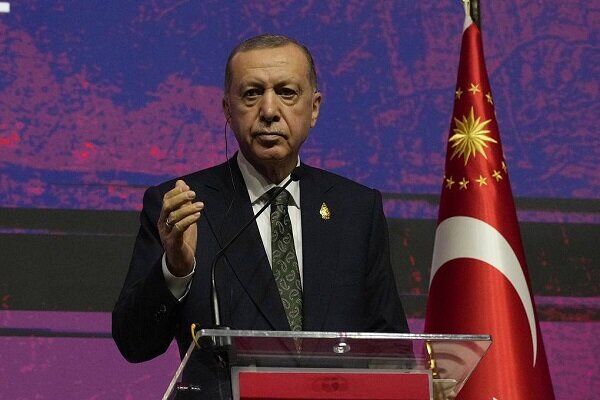 اردوغان: در اولین فرصت عملیات زمینی در سوریه و عراق آغاز می شود