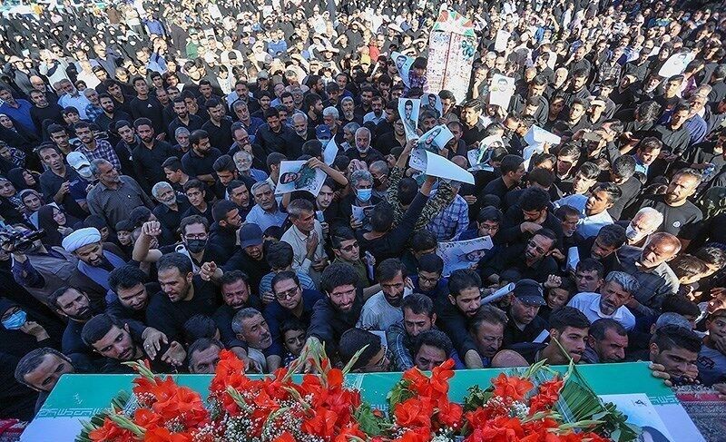 تشییع پیکر شهید داوود جعفری در شیراز آغاز شد