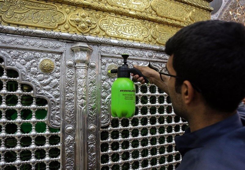 تصاویری از شستوشو تنظیف ضریح مطهر حضرت معصومه (ص)