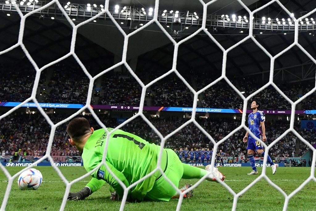 این دستان جادویی ژاپن را حذف کرد!