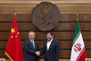 مخبر: ایران و چین در مقابله با یکجانبه‌گرایی مواضع واحد دارند/پکن مایل است همکاری و هماهنگی خود را با تهران تقویت کند