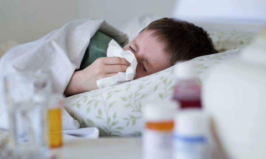 شیب نزولی پیک عفونت‌های ویروسی | ارتباط آلودگی هوا با بروز بیماری‌های تنفسی کودکان | چرا نباید برای دریافت آنتی‌بیوتیک و سرم اصرار کرد؟