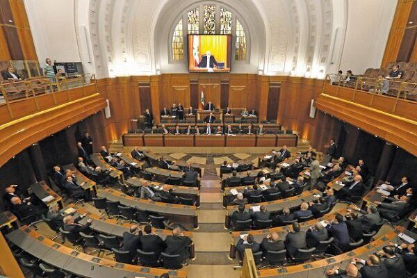 پارلمان لبنان برای دهمین بار در انتخاب رئیس جمهور ناکام ماند