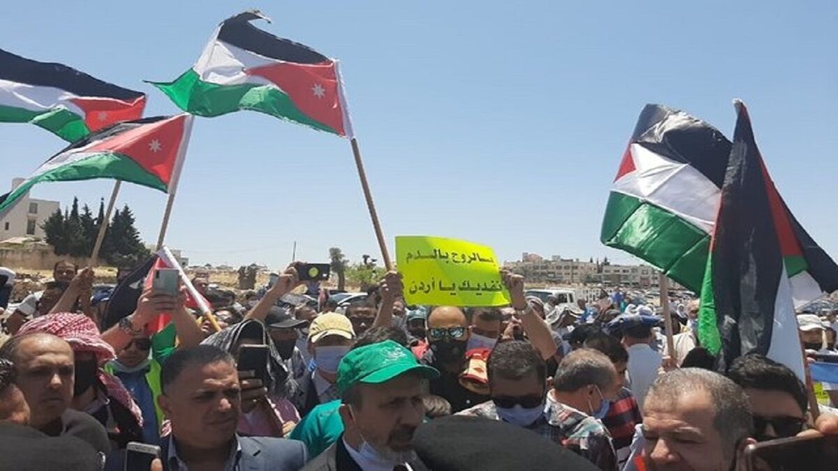 گسترش اعتراضات در اردن؛ یک افسر پلیس کشته شد