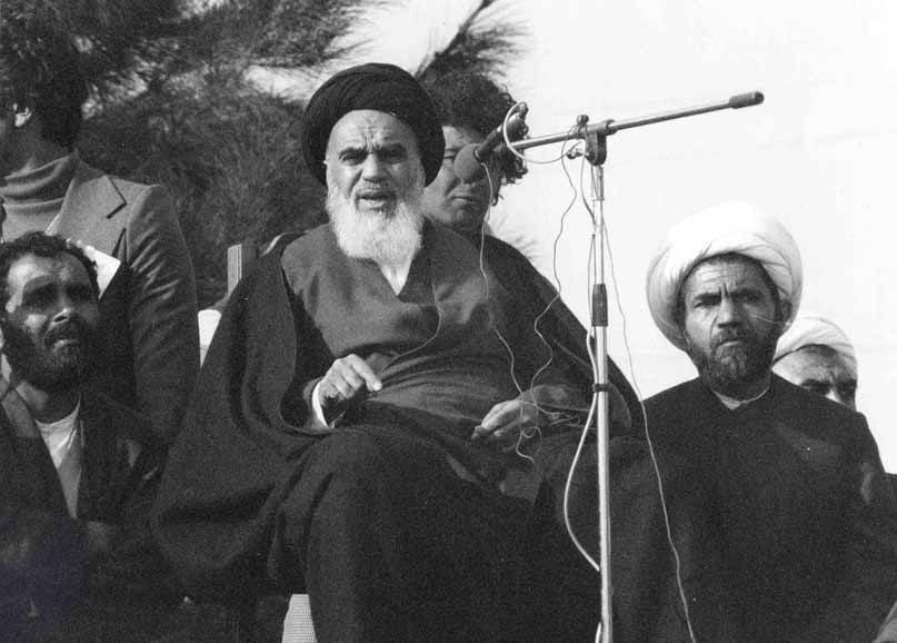 استادی که راه ارتباط با جوانان را بلد بود/ تلاش شهید مفتح برای وحدت میان حوزه و دانشگاه