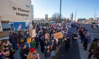 تهدید پرستاران انگلیس به گسترش اعتصابات