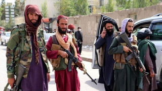 نقشه پوتین برای سلاح‌های آمریکایی در افغانستان/ طالبان به رسمیت شناخته می‌شود؟