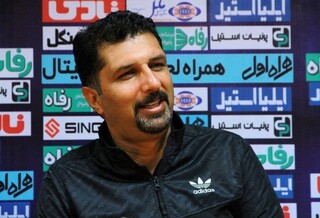حسینی: کار سختی مقابل پرسپولیس داریم/ امیدوارم بازیکنان از بازی‌های قبلی درس بگیرند