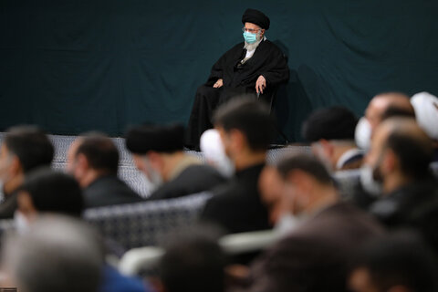 گزارش تصویری I  مراسم عزاداری حضرت فاطمه‌زهرا سلام‌الله‌علیها با حضور مقام معظم رهبری