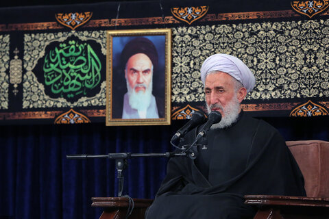 گزارش تصویری I  مراسم عزاداری حضرت فاطمه‌زهرا سلام‌الله‌علیها با حضور مقام معظم رهبری