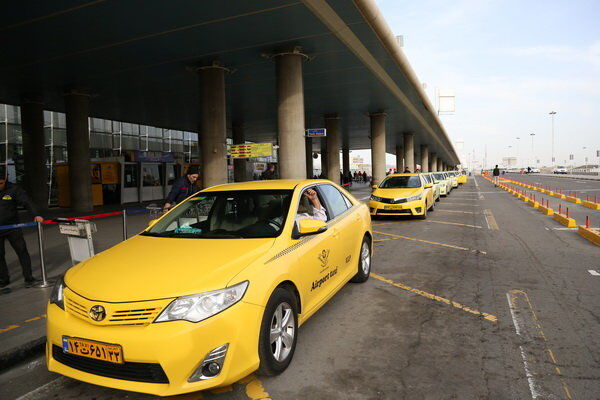 ورود سازمان بازرسی کل کشور به افزایش قیمت‌ تاکسی‌های فرودگاه امام خمینی (ره)