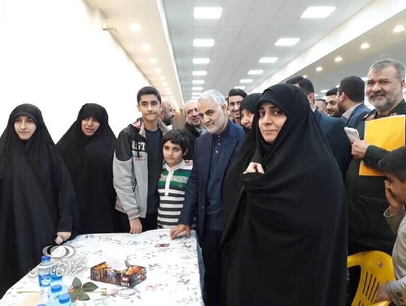 وقتی حاج قاسم حواسش به همه جا هست!