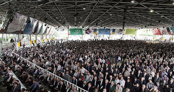 دیدار چهره به چهره مردم با وزرا و مسئولان عالی اجرایی در نماز جمعه تهران