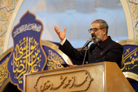 گرامیداشت حماسه ٩ دی در حرم مطهر رضوی