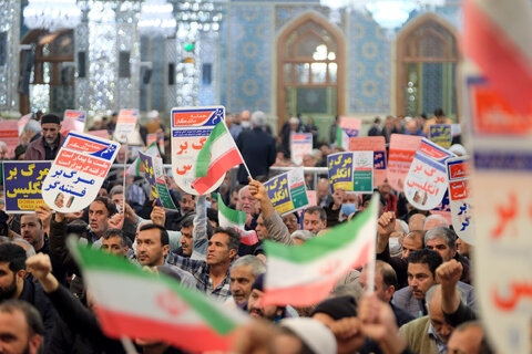 گرامیداشت حماسه ٩ دی در حرم مطهر رضوی