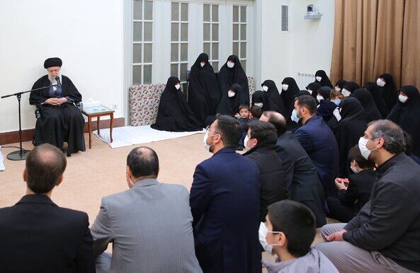  رهبر انقلاب: بزرگداشت آقای مصباح از واجبات کارهای حوزه، روحانیّت و همه ما است 