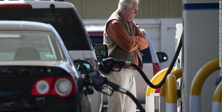 پیش‌بینی افزایش قیمت بنزین در آمریکا