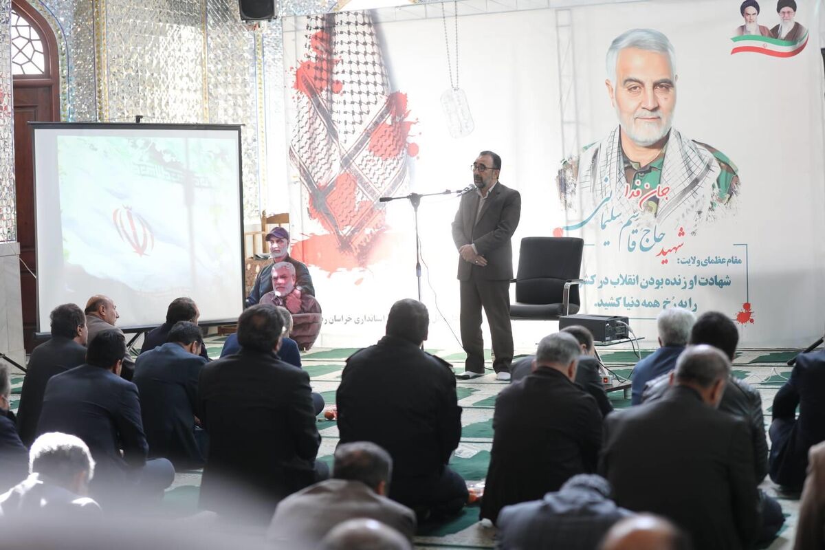 فقط جامعه اسلامی می تواند انسان هایی مانند حاج قاسم سلیمانی بسازد