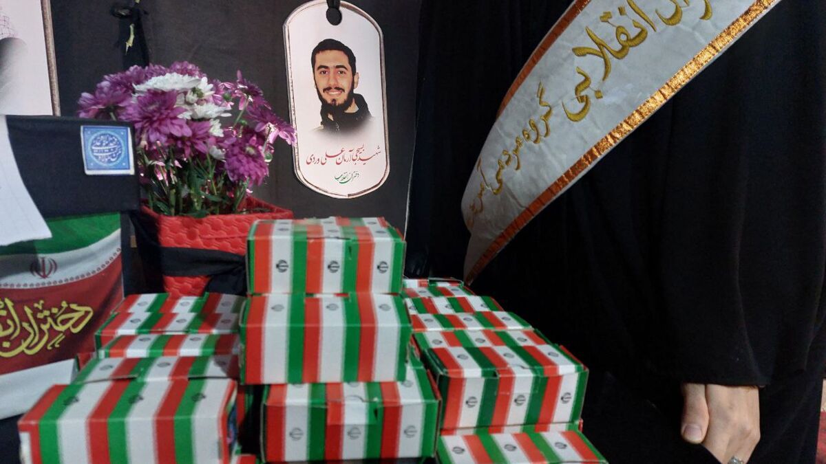 پیغام حاج قاسم برای دختران کمحجاب!/ دخترانی که بیروسری میآیند و محجبه میروند!