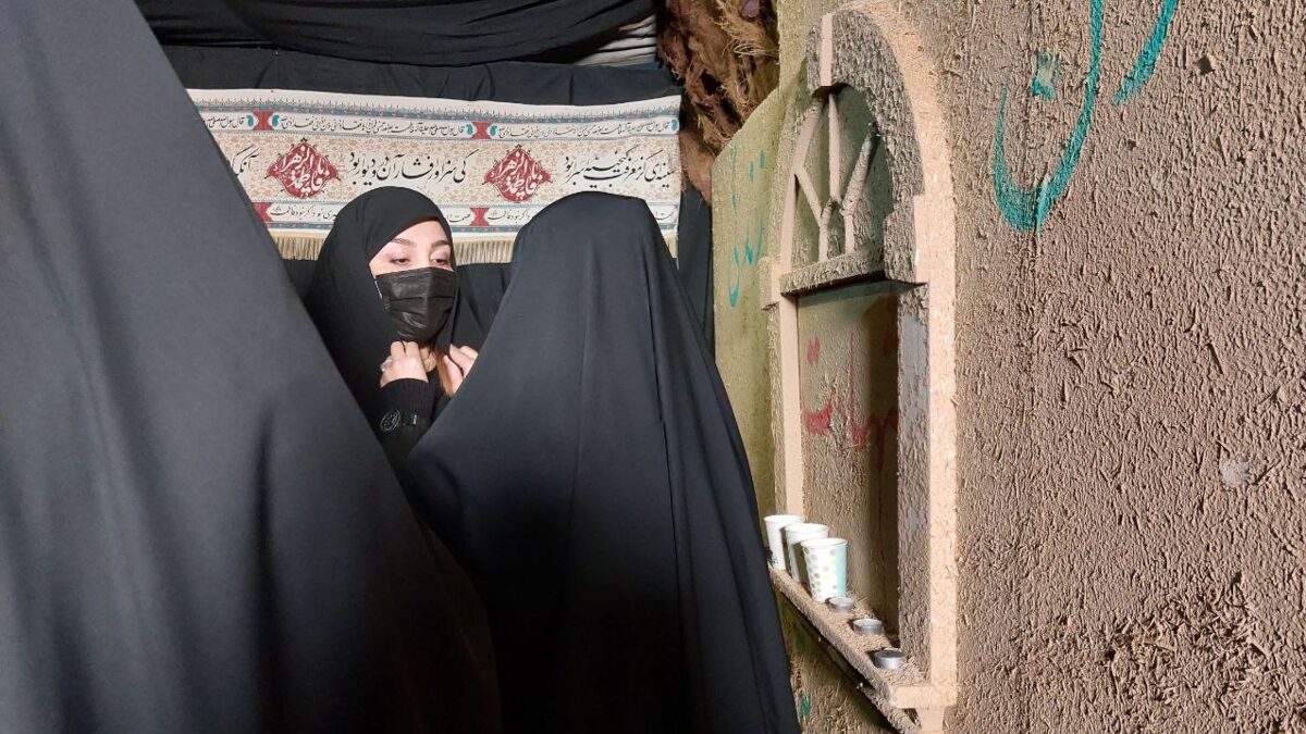 پیغام حاج قاسم برای دختران کمحجاب!/ دخترانی که بیروسری میآیند و محجبه میروند!