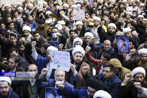 گزارش تصویری I تجمع حوزویان مشهد در پاسخ به اهانت نشریه فرانسوی