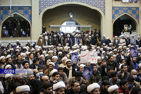 گزارش تصویری I تجمع حوزویان مشهد در پاسخ به اهانت نشریه فرانسوی