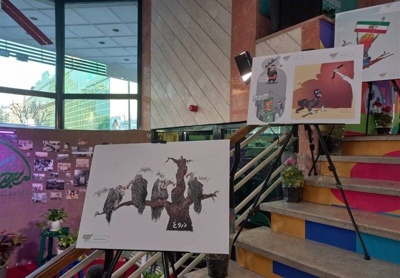 نمایشگاه کاریکاتور « امضای کری تضمین است» در جشنواره عمار برپا شد +عکس