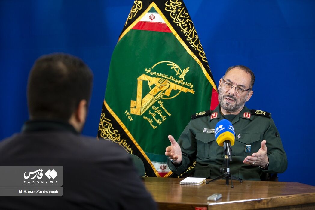 سردار رجبی: ایده گردانهای بومی متعلق به حاج احمد کاظمی بود/ ماجرای تسلیمنامه حزب منحله کردستان