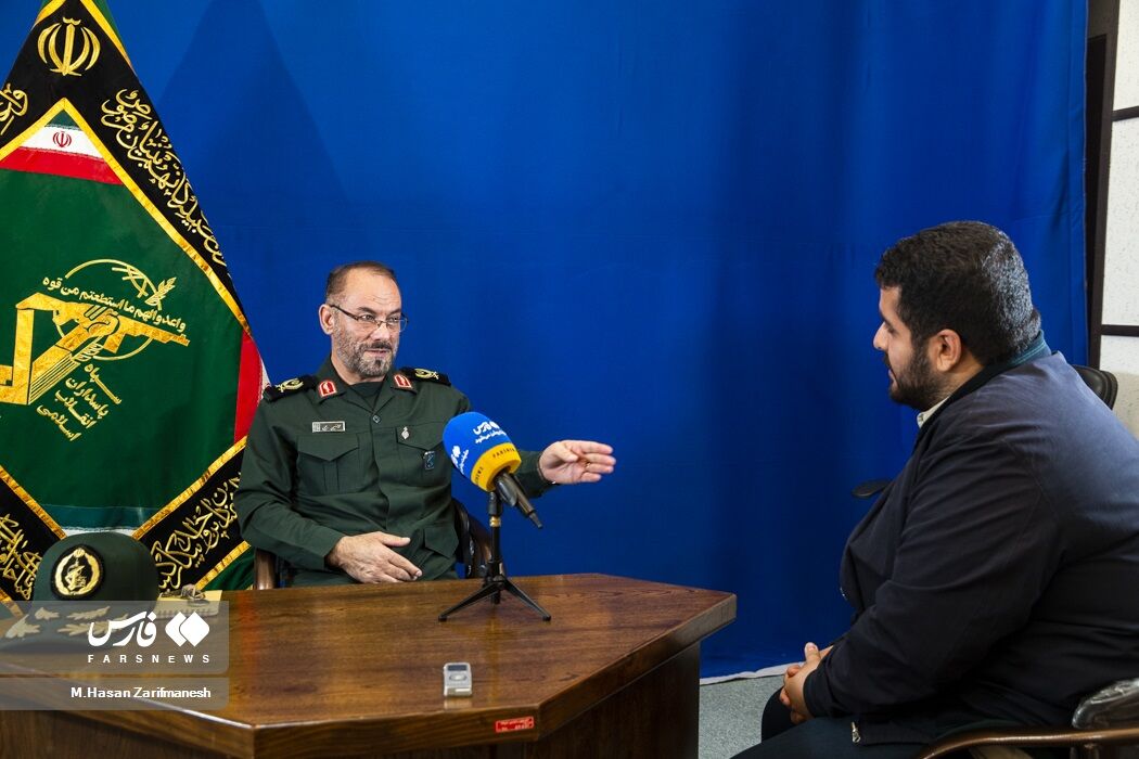 سردار رجبی: ایده گردانهای بومی متعلق به حاج احمد کاظمی بود/ ماجرای تسلیمنامه حزب منحله کردستان