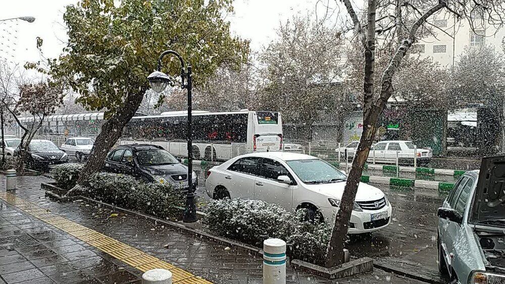 کلیه معابر سطح شهر مشهد باز و ترافیک روان در جریان است 