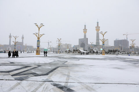 گزارش تصویری I بارش برف در حرم مطهر رضوی