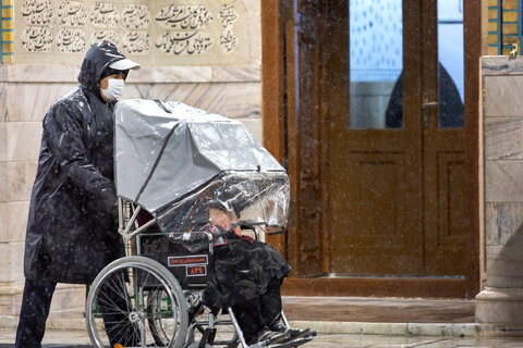 گزارش تصویری I بارش برف در حرم مطهر رضوی