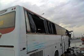 امدادرسانی به مسافران اتوبوس در راه‌مانده مسیر کرمان- مشهد 