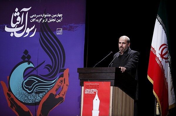 نگاهی به کارنامه داوران جایزه جلال/داورانی که از دل جایزه بیرون آمدند