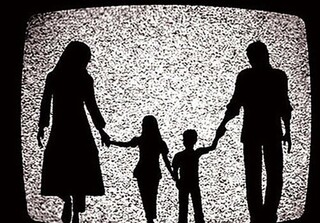 به بهانه روز خانواده؛ تلویزیون و سینما «خانه» را گرم کنند