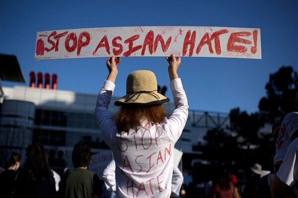 نژادپرستی آمریکایی؛ حمله وحشیانه به دانشجوی «آسیایی» با چاقو!