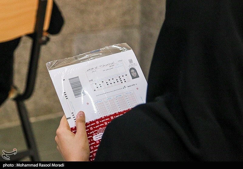 کشف تعداد محدودی ابزار تقلب در کنکور اصفهان، خانواده‌ها و دانش‌آموزان فریب نخورند