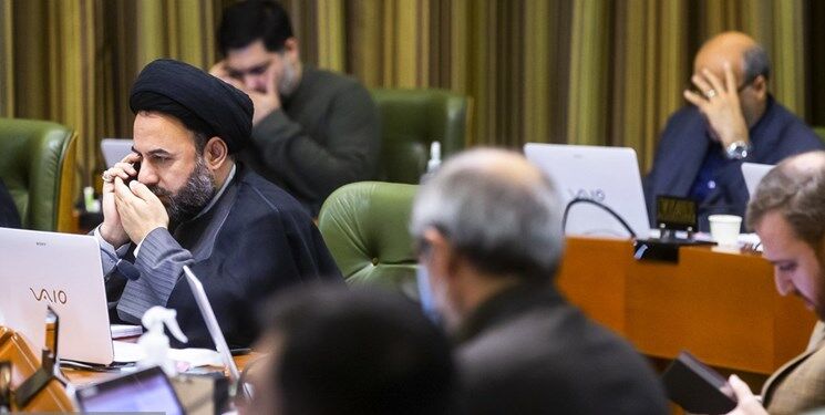 برگزاری جلسه شورای شهر تهران در صحن سرد
