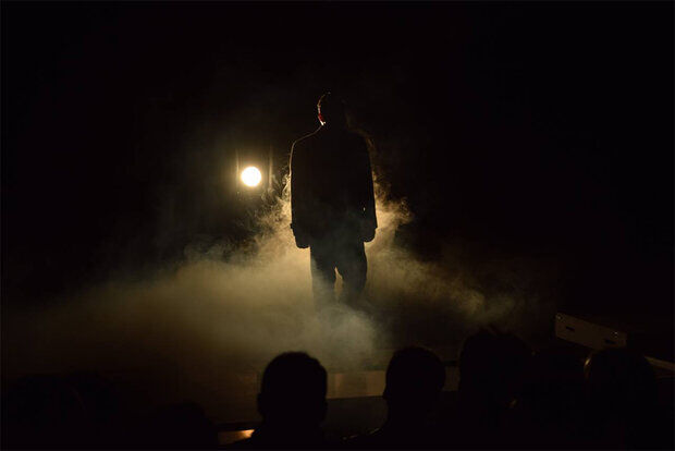 اجرای ۴ اثر صحنهای و ۸ نمایش خیابانی در دومین روز تئاتر ایثار