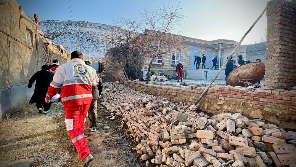 مصدومیت حدود ۲۰۰ نفر در زلزله خوی