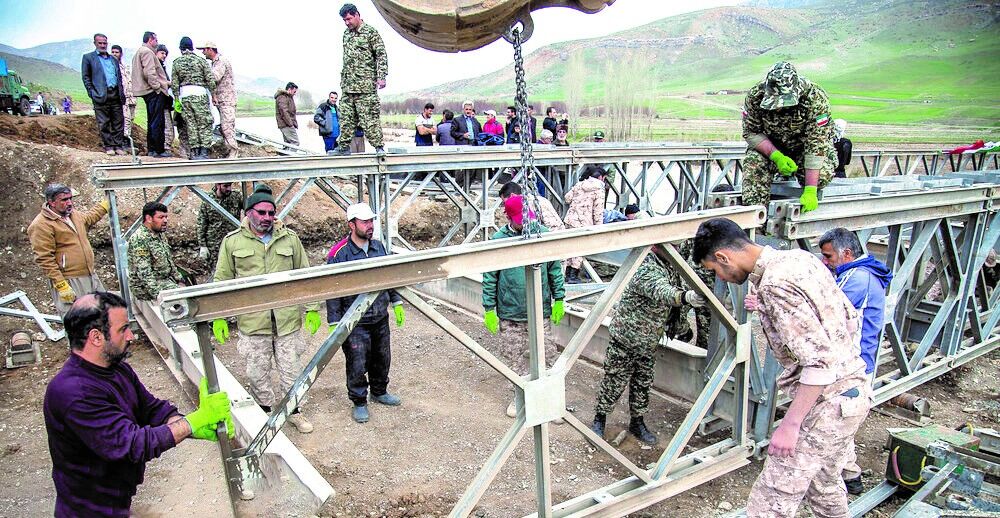 چرا غرب تلاش دارد سپاه پاسداران را در فهرست گروه‌های تروریستی قرار دهد؟/ عصبانیت غرب از پیشران پیشرفت ایران