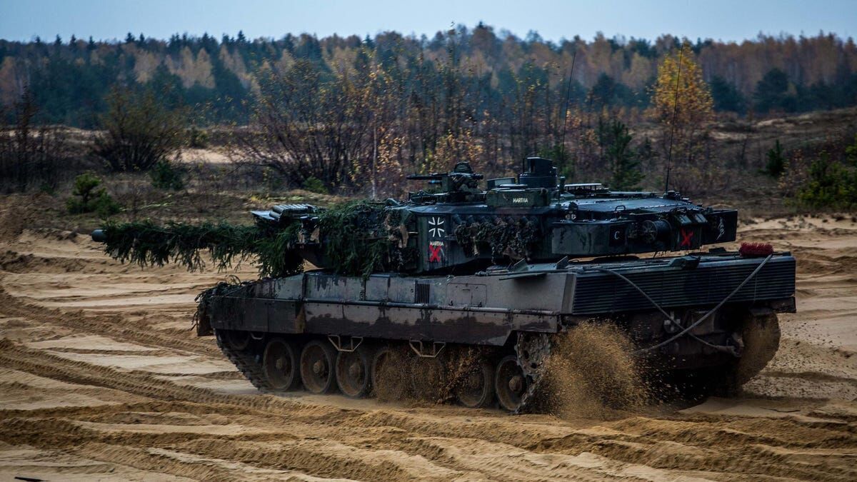 ارسال تانک های لئوپارد به اوکراین/ از متحدان اصرار و از آلمان انکار