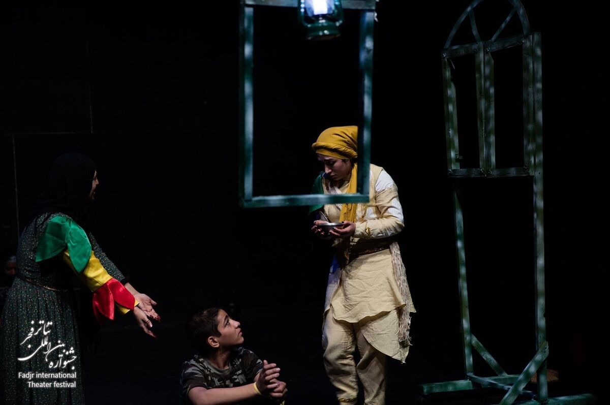 تئاتر , جشنواره تئاتر فجر , تئاتر شهر , تئاتر خیابانی ,