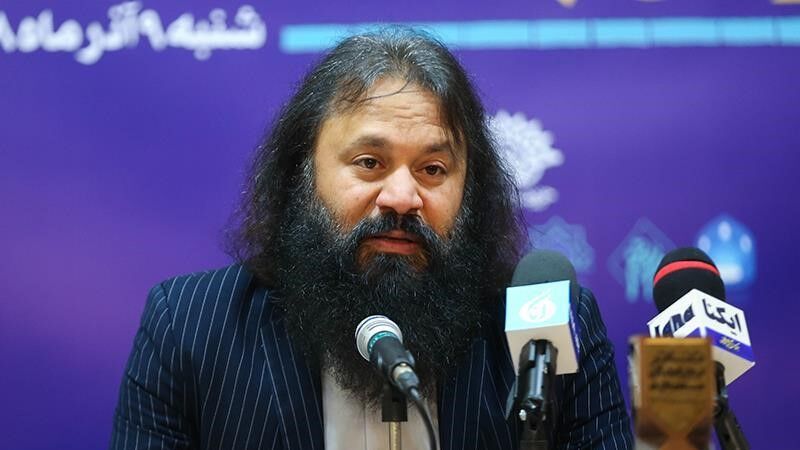 دبیر جشنواره تئاتر فجر: روشنفکرنماها دیکتاتور فرهنگی‌اند/هنرمندانی که برای شکستن تحریم جشنواره ۳ تا ۴میلیارد می‌خواستند!