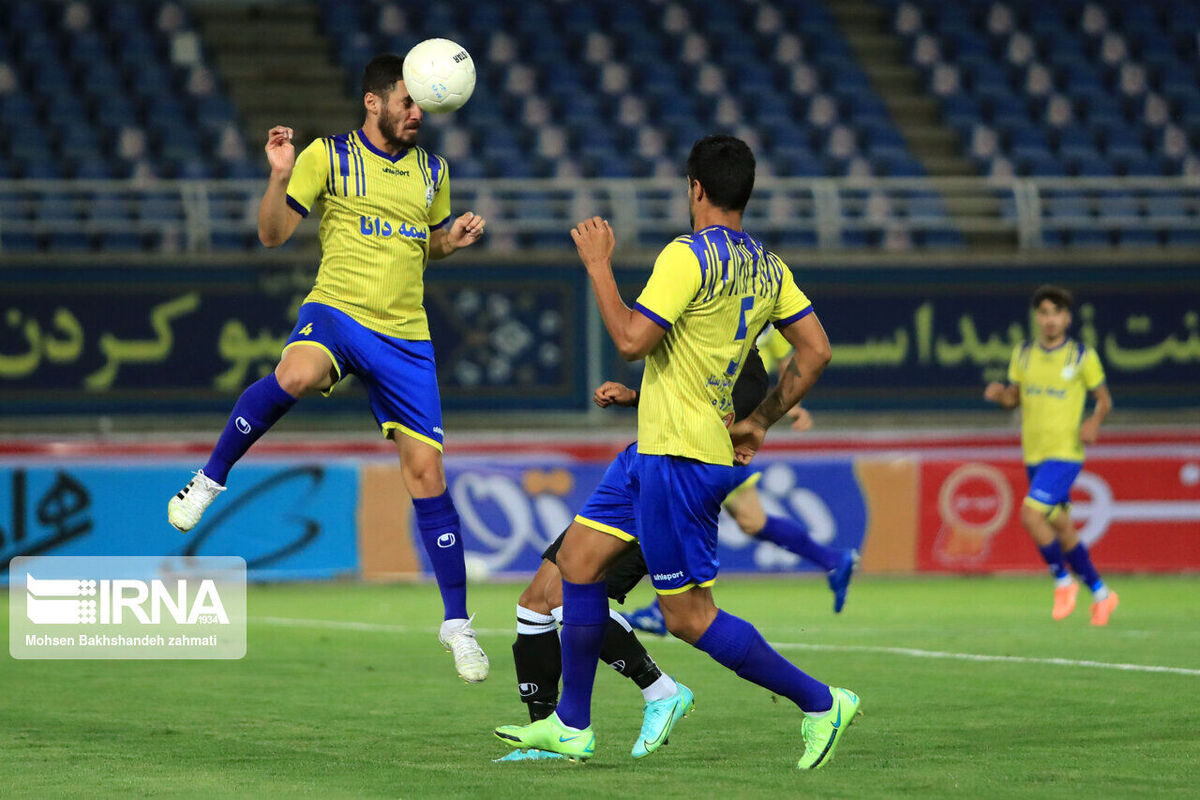تیم فوتبال نفت مسجدسلیمان در برابر هوادار یک غایب دارد