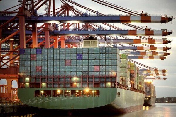 رئیس سازمان توسعه تجارت: صادرات غیرنفتی از ۴۵.۳ میلیارد دلار فراتر رفت