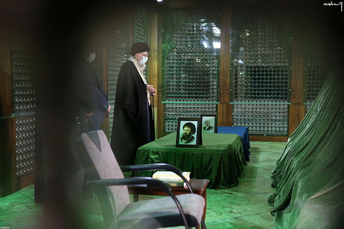  حضور رهبر انقلاب در مرقد امام(ره)، گلزار شهدا و  مزار«آرمان علی وردی»
