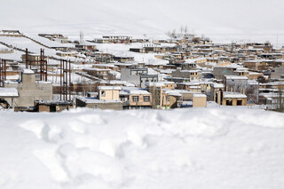 نیمی از روستاهای شهرستان اردل در محاصره برف قرار دارد