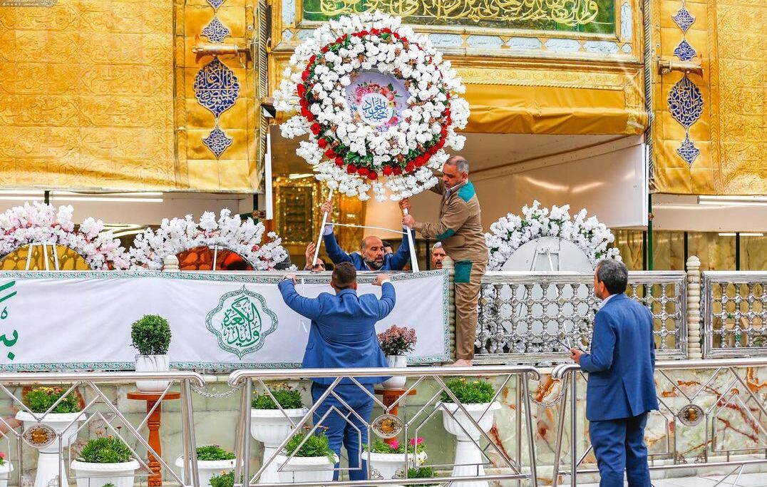 ایوان نجف به مناسبت اعیاد رجبیه گل‌آرایی شد +عکس